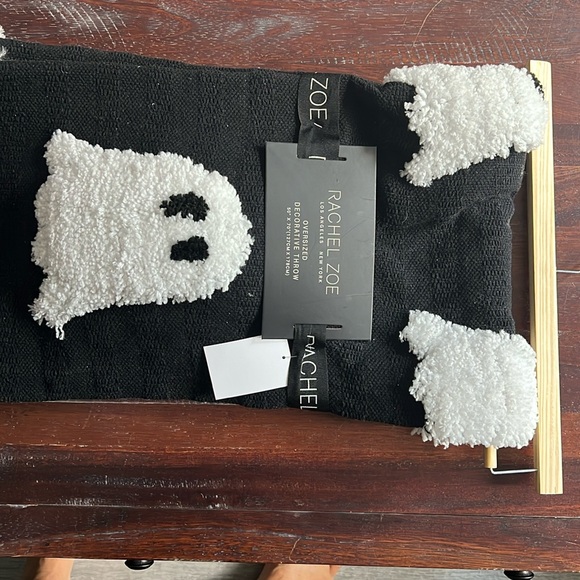 - Rachel Zoe ghost blanket - Picture 4 of 6
